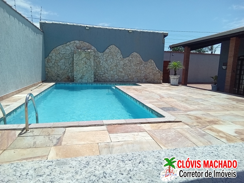 CASA ALTO PADRÃO COM PISCINA PROX PRAIA,TERRENO 500M²