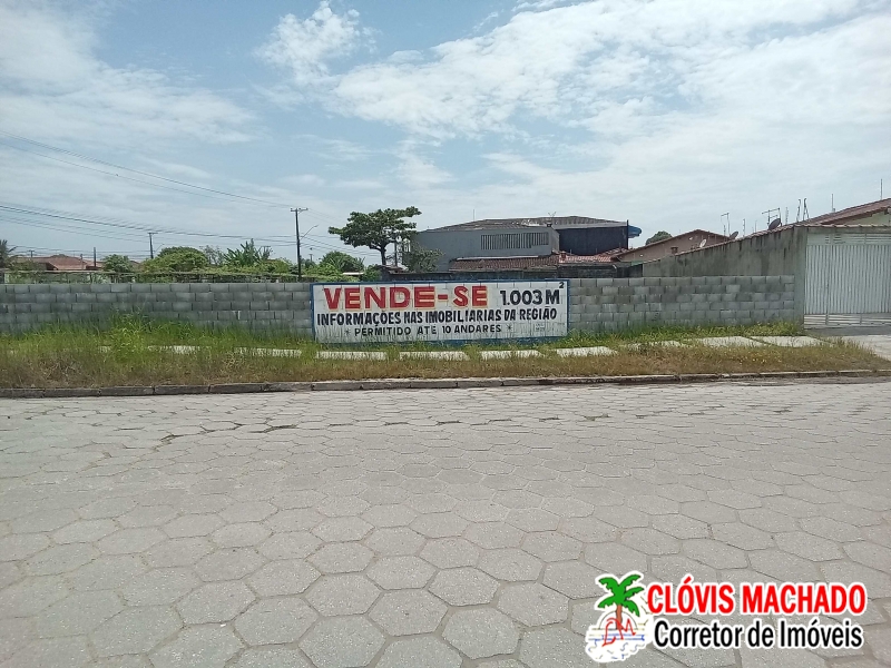 TERRENO 1000M² EM AVENIDA PRINCIPAL,OTIMO PARA CONSTRUTORES,UNICO NA REGIÃO
