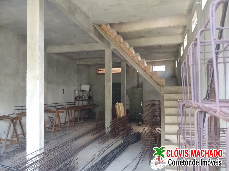 OTIMA CASA COM SALÃO COMERCIAL , OPORTUNIDADE PARA MORAR E TRABALHAR,,OTIMO PREÇO