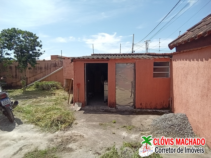 CASAS COM PISCINA, TERRENO COM 500M²