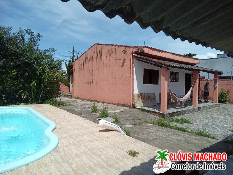 CASAS COM PISCINA, TERRENO COM 500M²