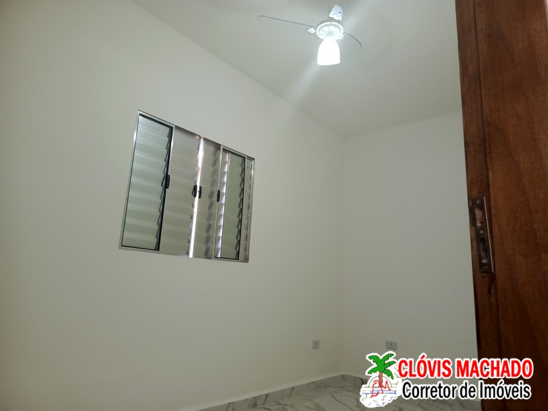 CASA SANTA JULIA, RUA PAVIMENTADA, COM PISCINA